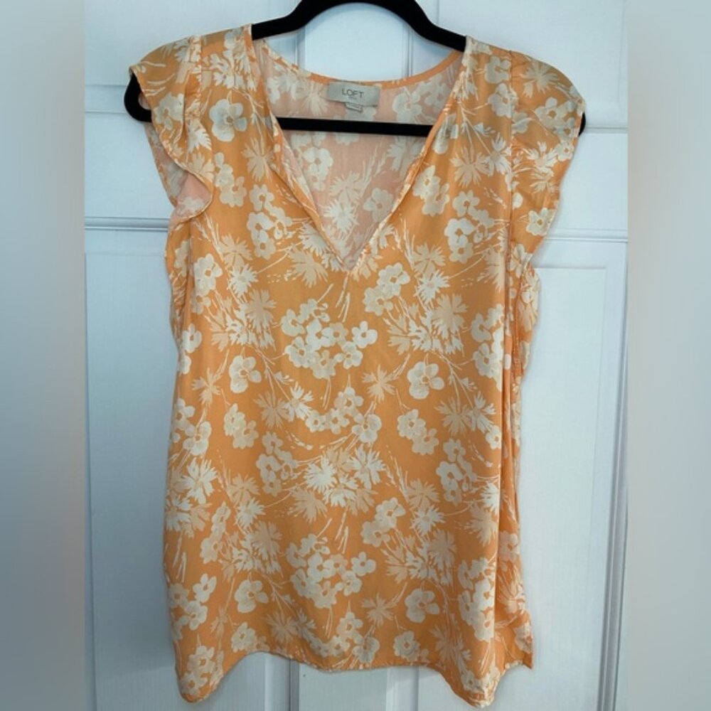 LOFT Women's Orange/Peach Floral Flutter Sleeve Top‎ - Size Small S